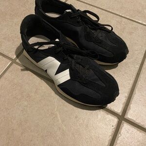 New Balance 327 Boys Sneakers(ladies 8.5W)